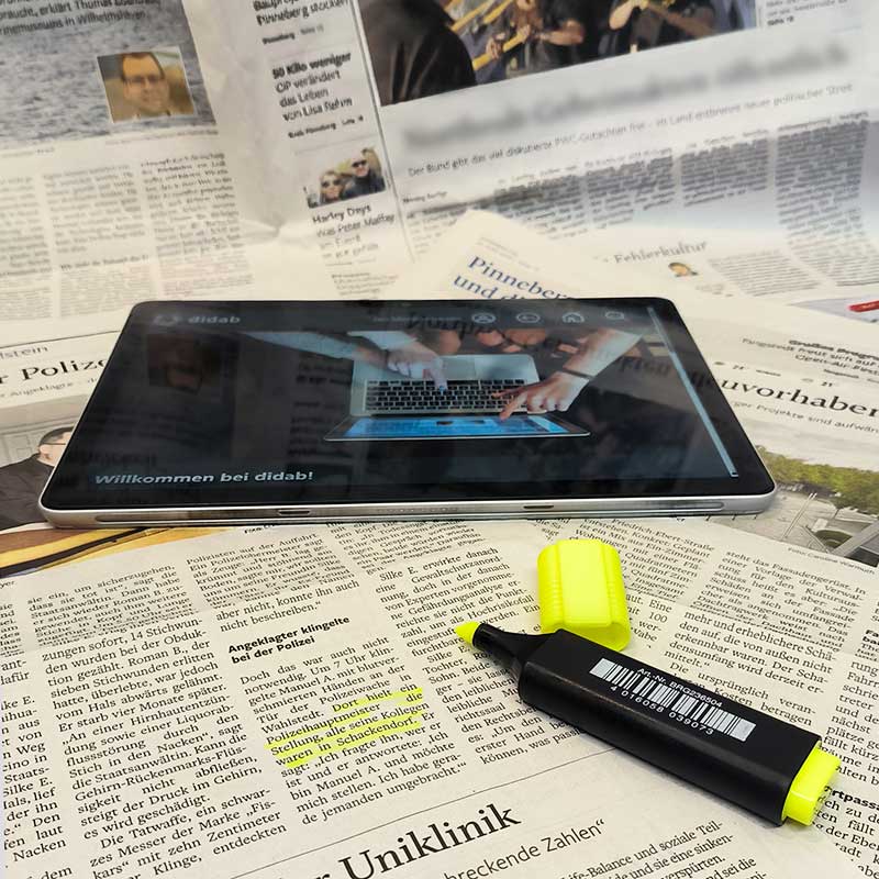 Symbolbild für Arbeitsbegleitende Maßnahmen: Umgang mit Nachrichten